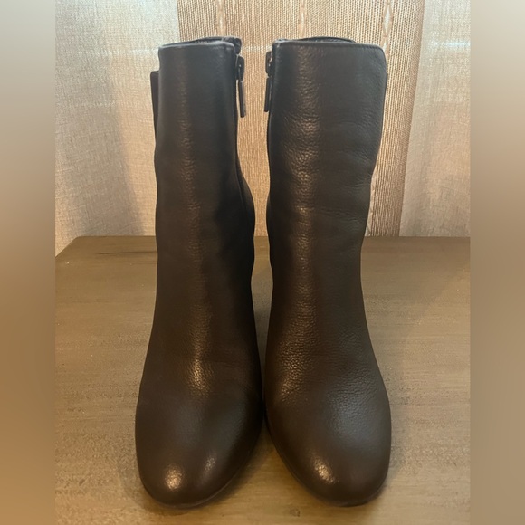 Kenneth Cole New York Brown Leather Justin Round Toe Block Heel Booties Size 7.5 - Picture 4 of 5